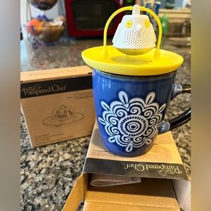Two New Pampered Chef Tea Bird Infusers